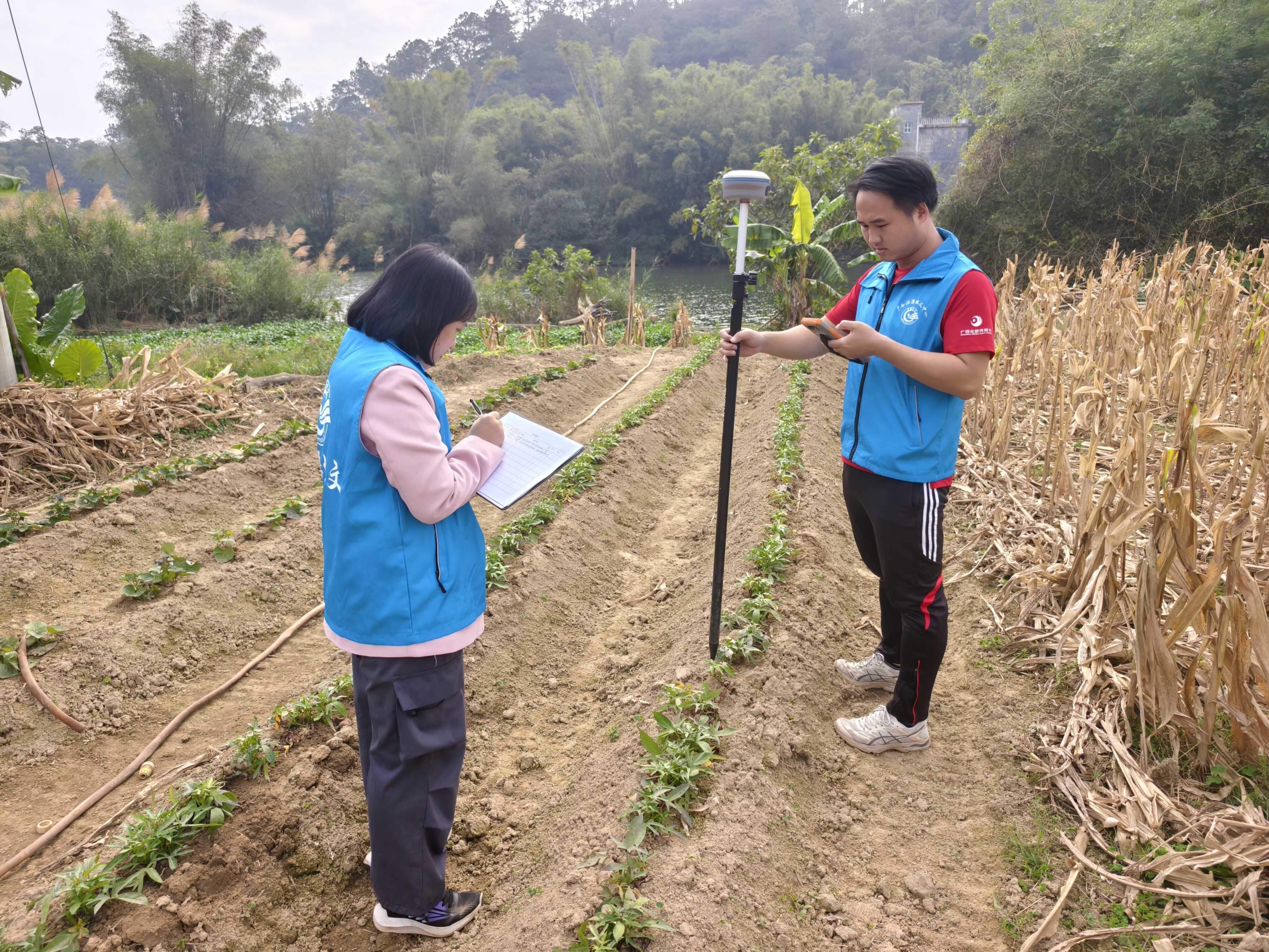 1开展洪水调查 (1).jpg